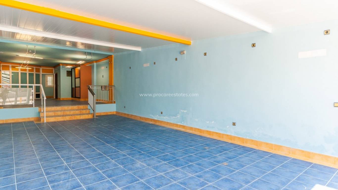 Resale - Commercial property - Orihuela Costa - Campoamor
