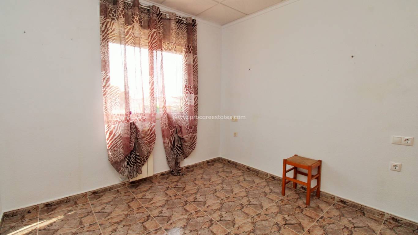 Resale - Commercial property - Orihuela Costa - Villamartin