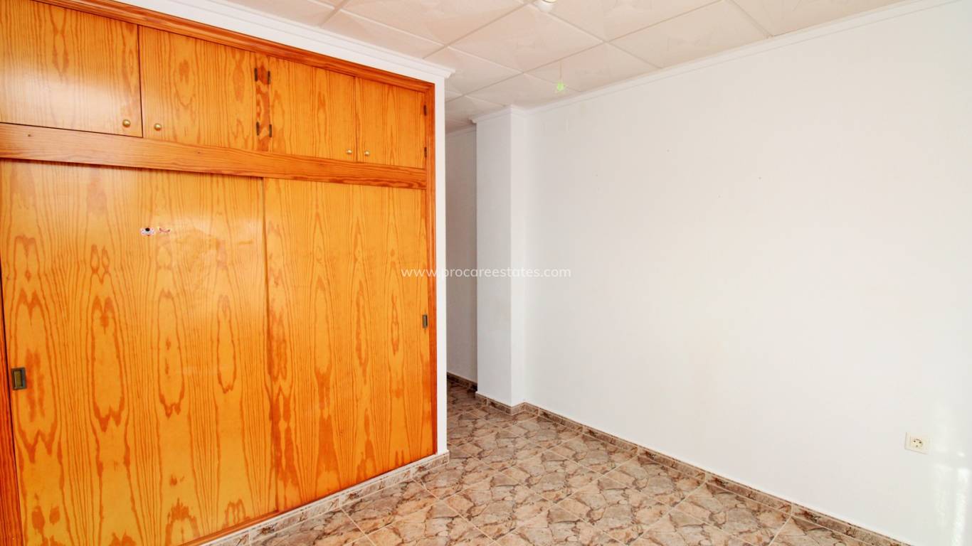 Resale - Commercial property - Orihuela Costa - Villamartin