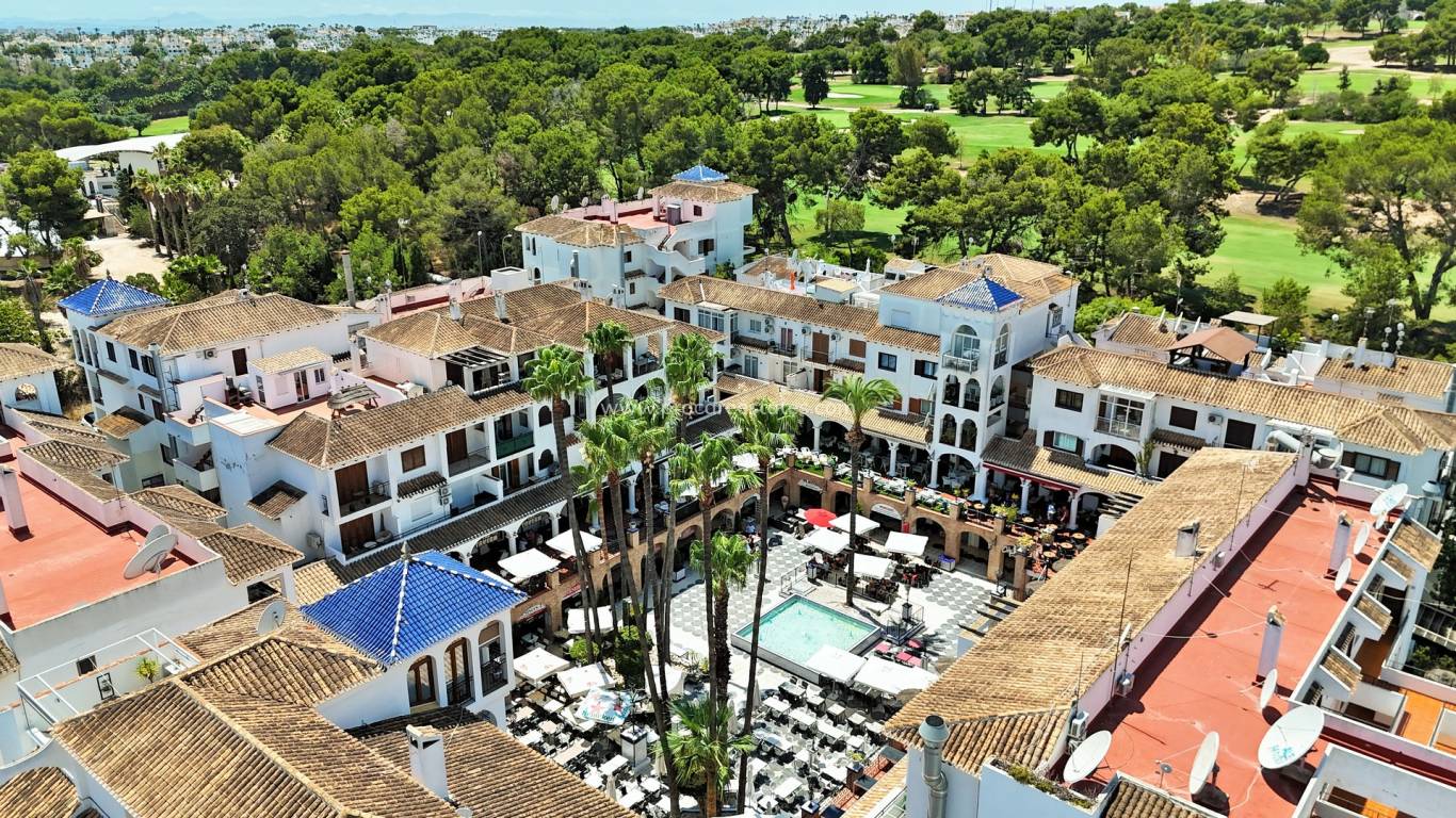 Resale - Commercial property - Orihuela Costa - Villamartin