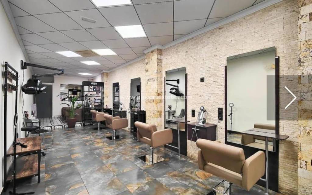 Resale - Commercial property - Torrevieja - La Siesta - San Luis