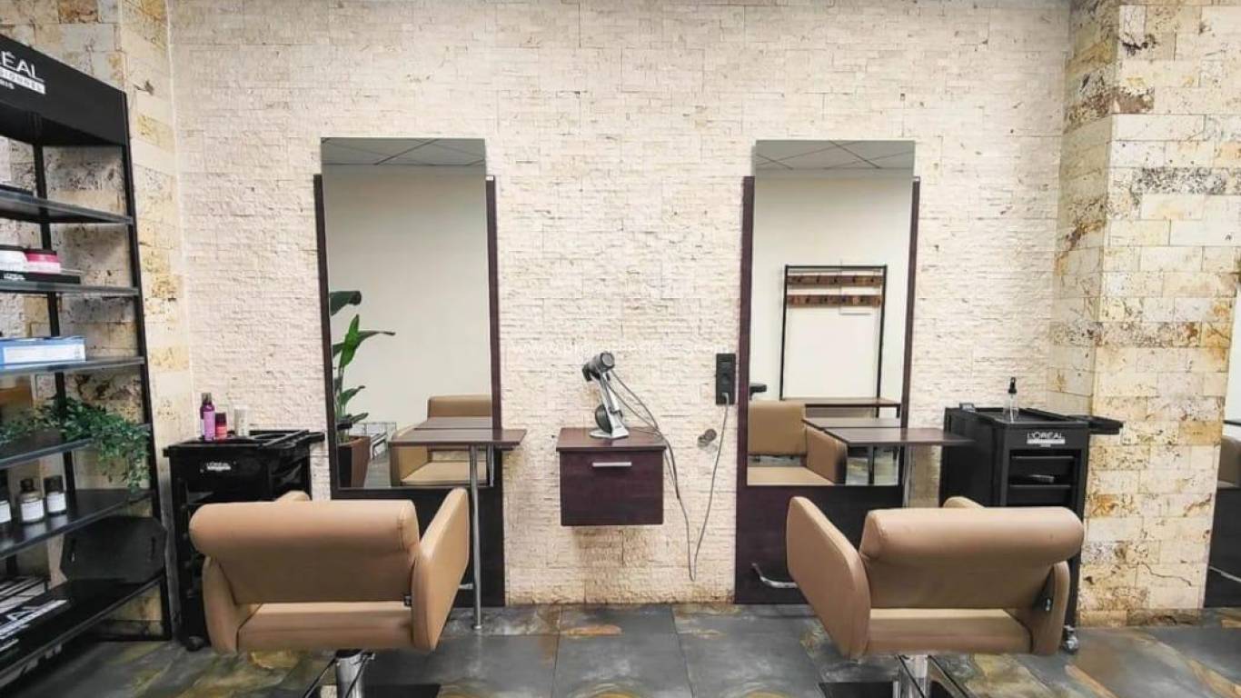 Resale - Commercial property - Torrevieja - La Siesta - San Luis