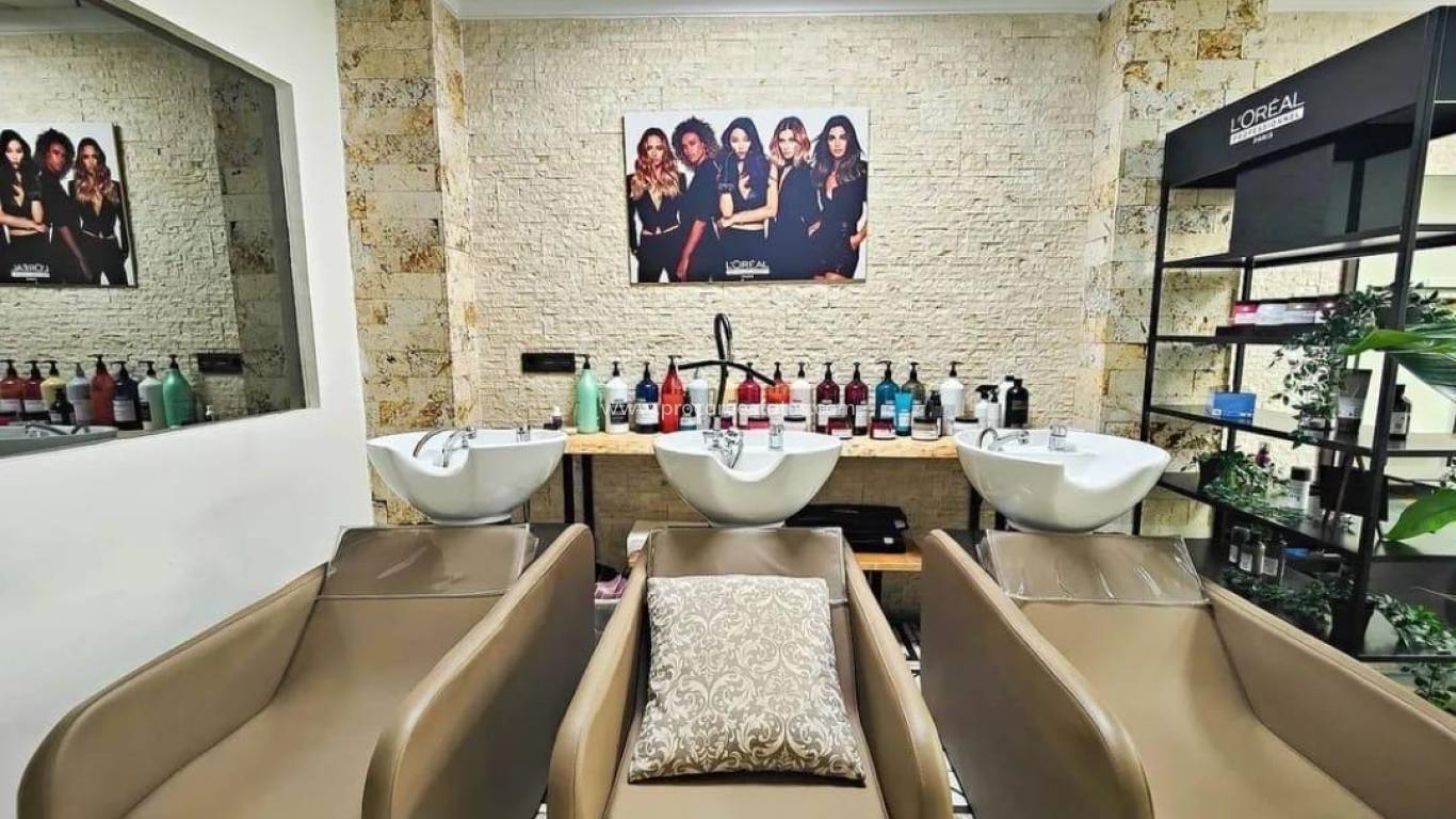 Resale - Commercial property - Torrevieja - La Siesta - San Luis