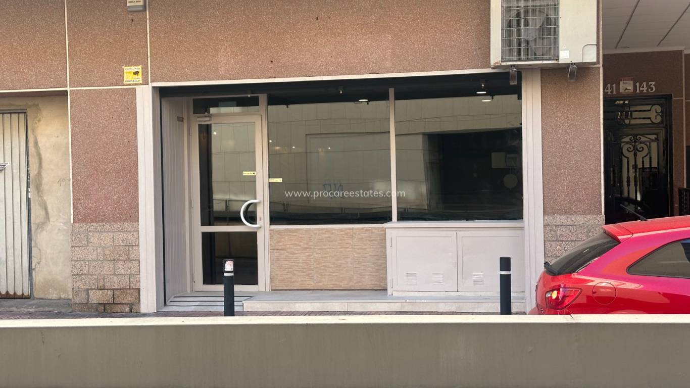 Resale - Commercial property - Torrevieja