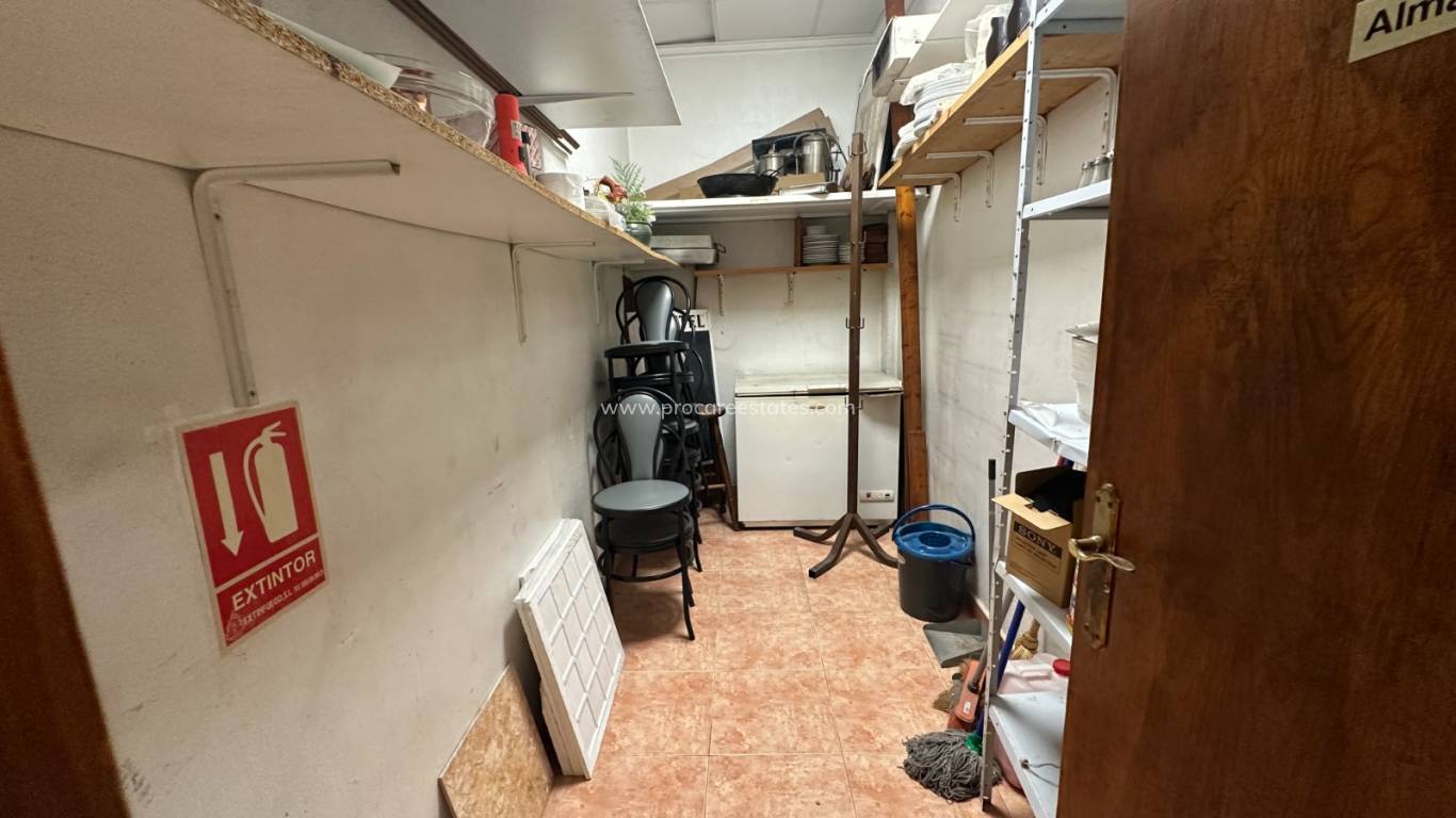 Resale - Commercial property - Torrevieja