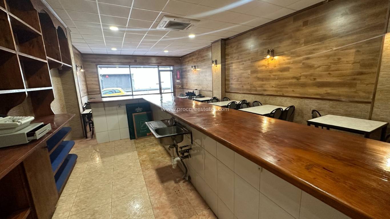 Resale - Commercial property - Torrevieja