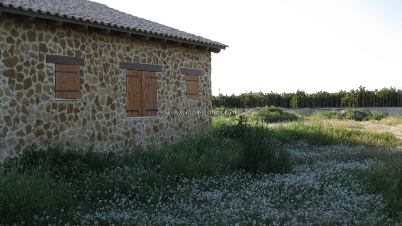 Resale - Country Property - Benferri