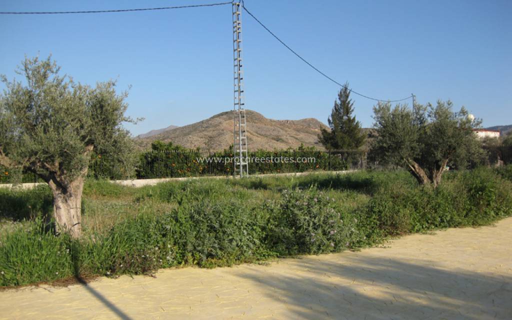 Resale - Country Property - Benferri