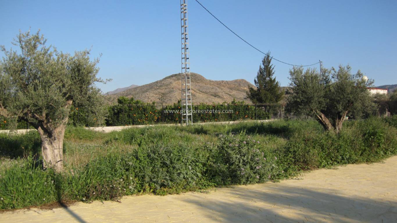 Resale - Country Property - Benferri