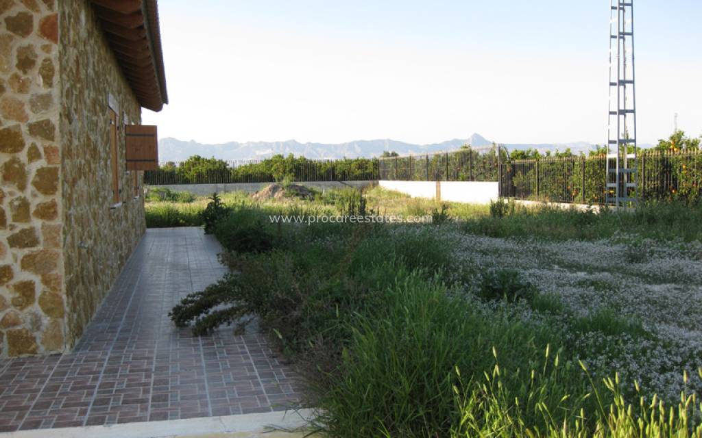 Resale - Country Property - Benferri