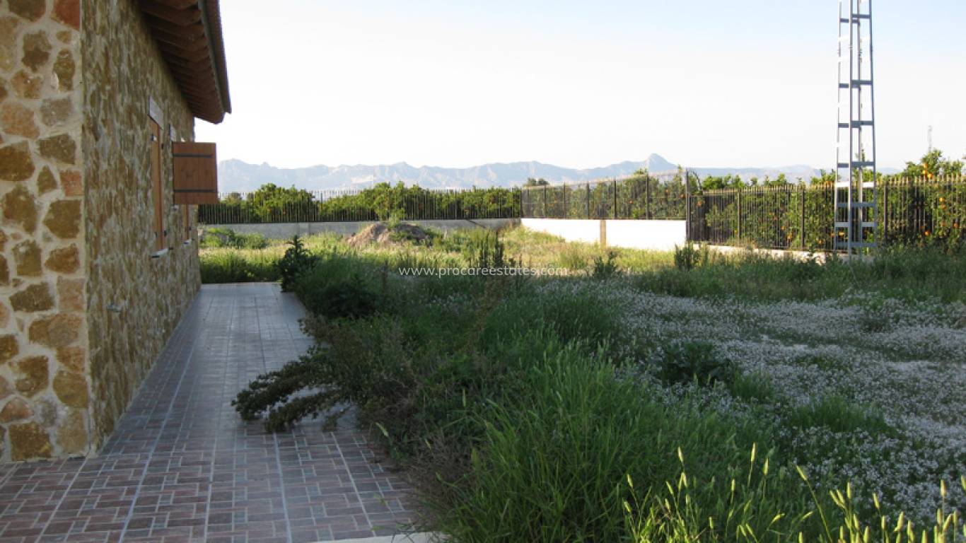 Resale - Country Property - Benferri