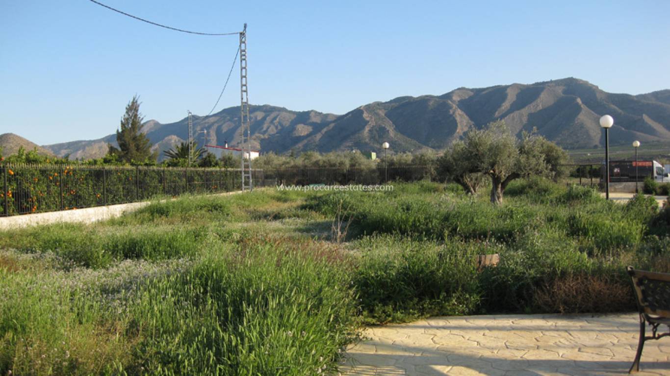 Resale - Country Property - Benferri