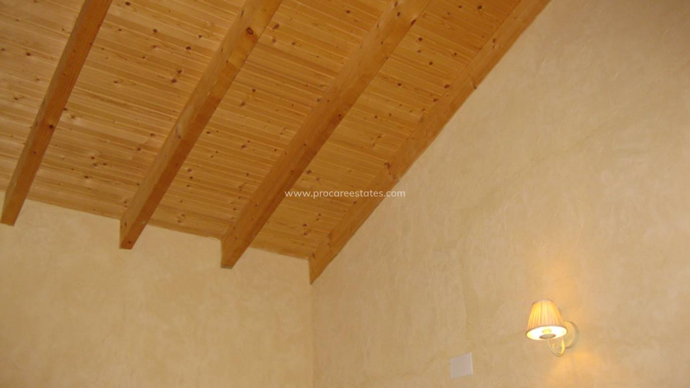 Resale - Country Property - Benferri