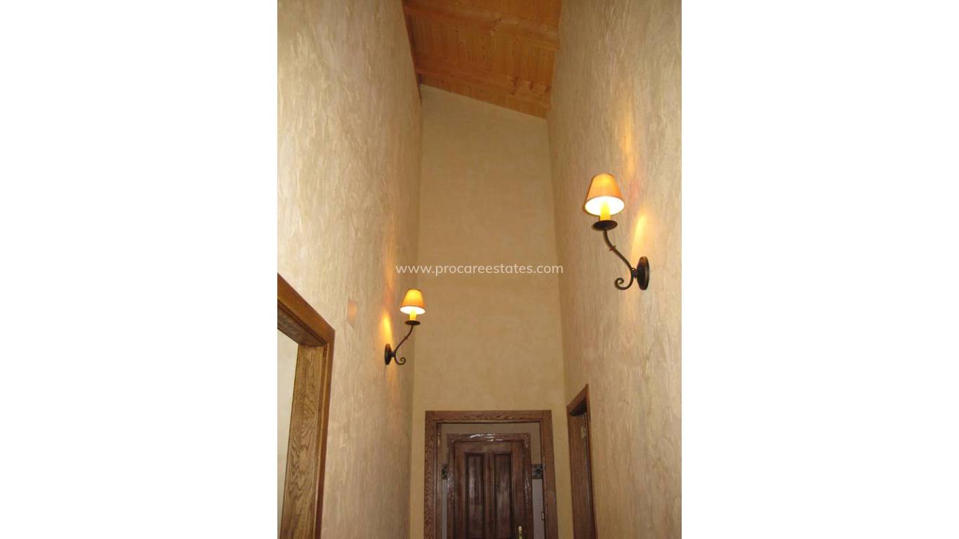 Resale - Country Property - Benferri