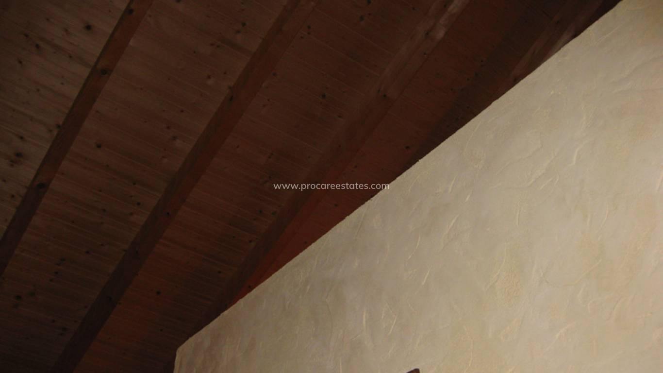 Resale - Country Property - Benferri