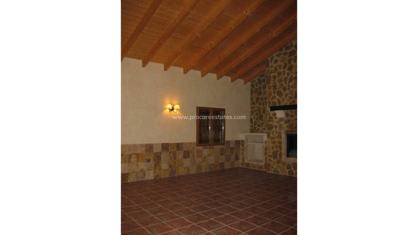 Resale - Country Property - Benferri