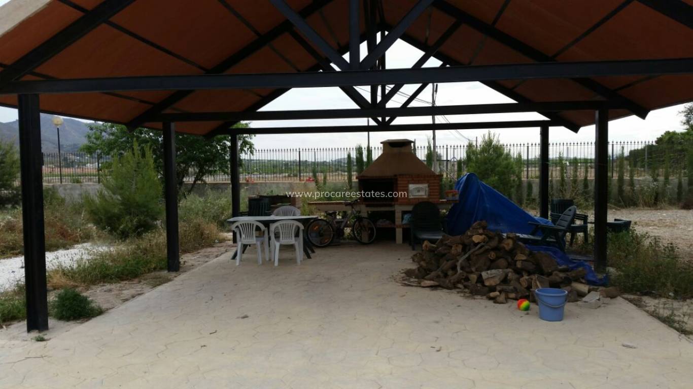 Resale - Country Property - Benferri