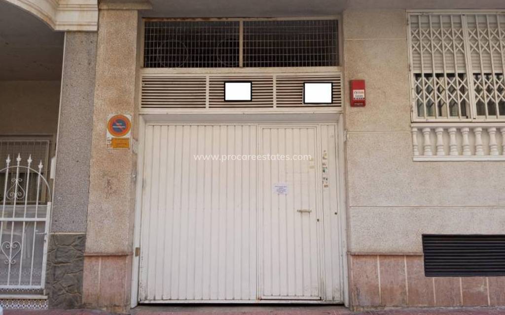 Resale - Garage - Torrevieja - Carrefour Area