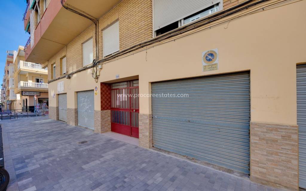 Resale - Garage - Torrevieja