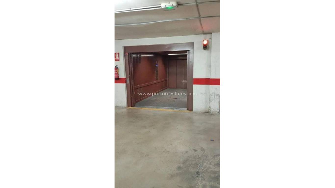 Resale - Garage - Torrevieja