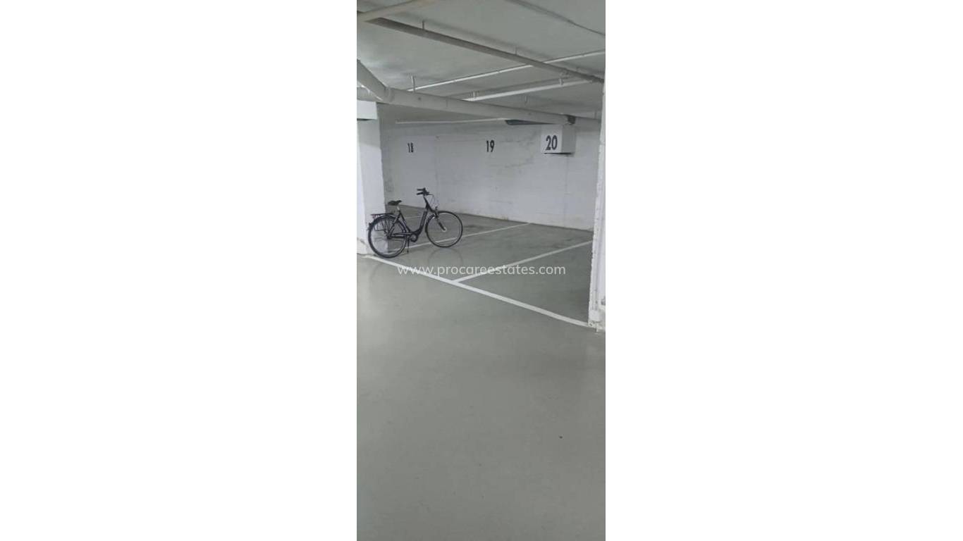 Resale - Garage - Torrevieja