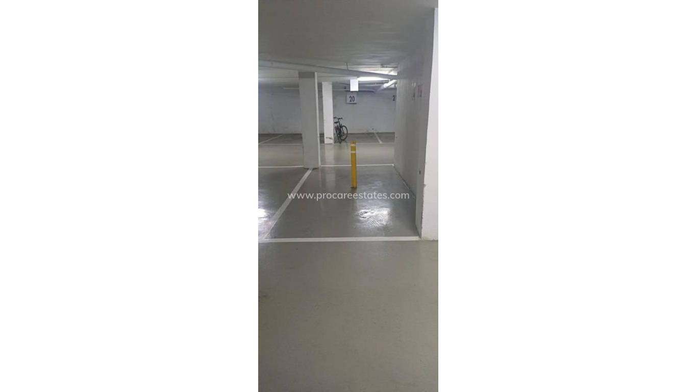 Resale - Garage - Torrevieja
