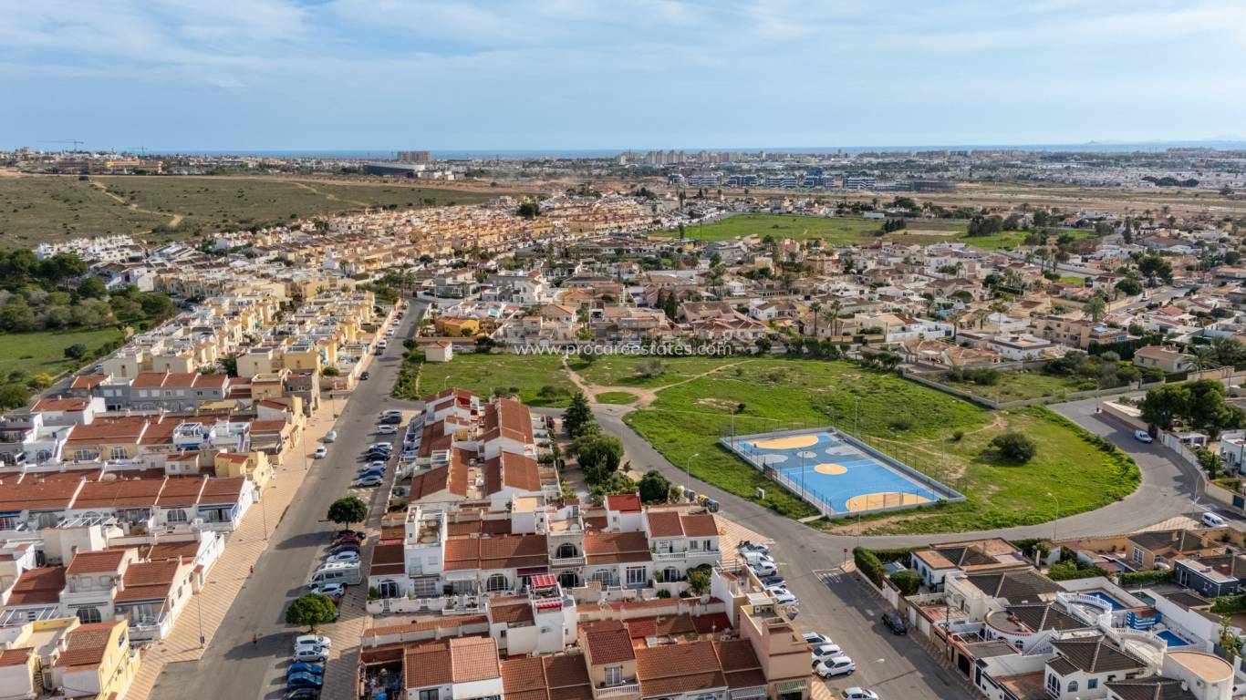 Resale - Terraced house / Townhouse - Torrevieja - La Siesta - San Luis