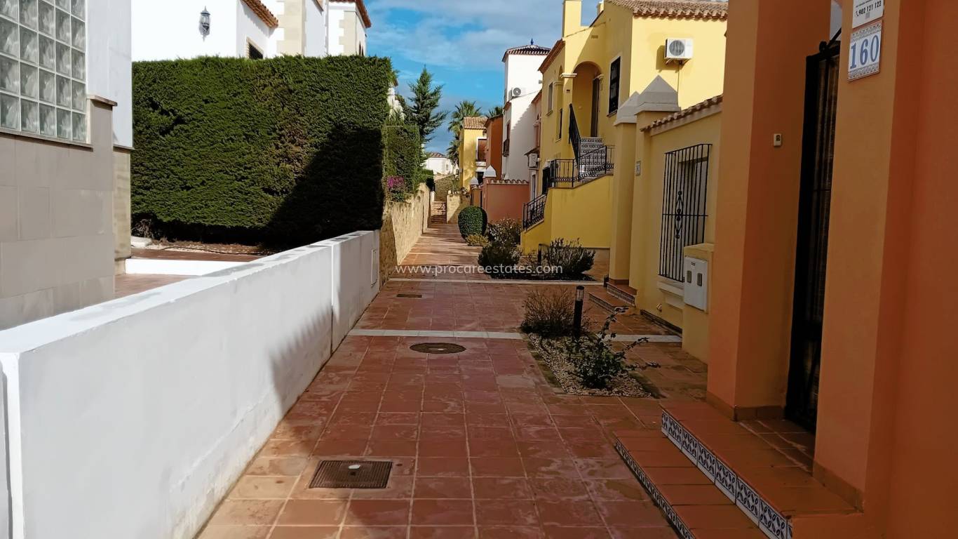 Resale - Town house - Algorfa - La Finca golf