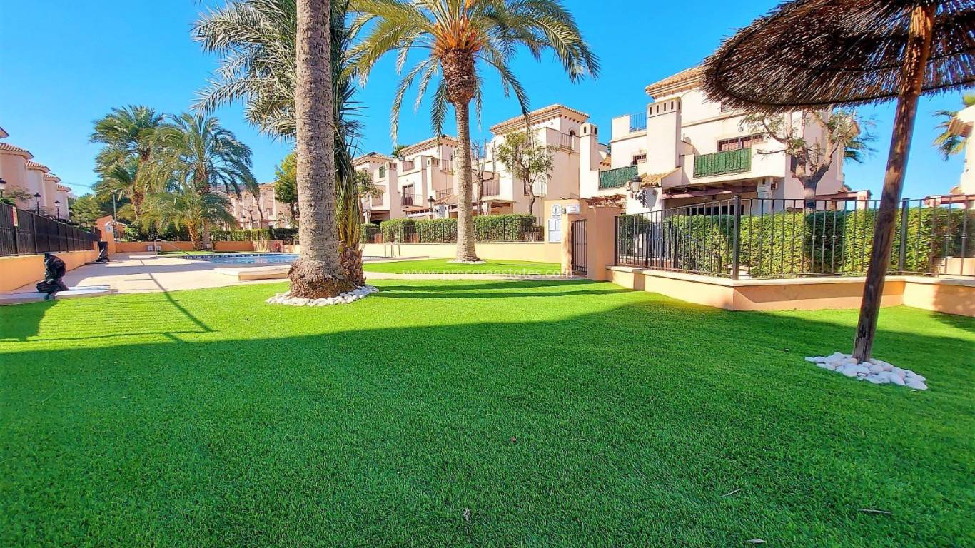 Resale - Town house - Algorfa - La Finca golf