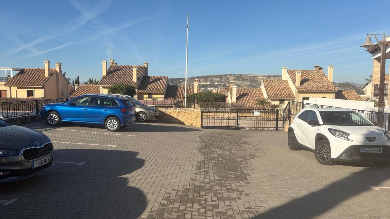 Resale - Town house - Algorfa - La Finca golf