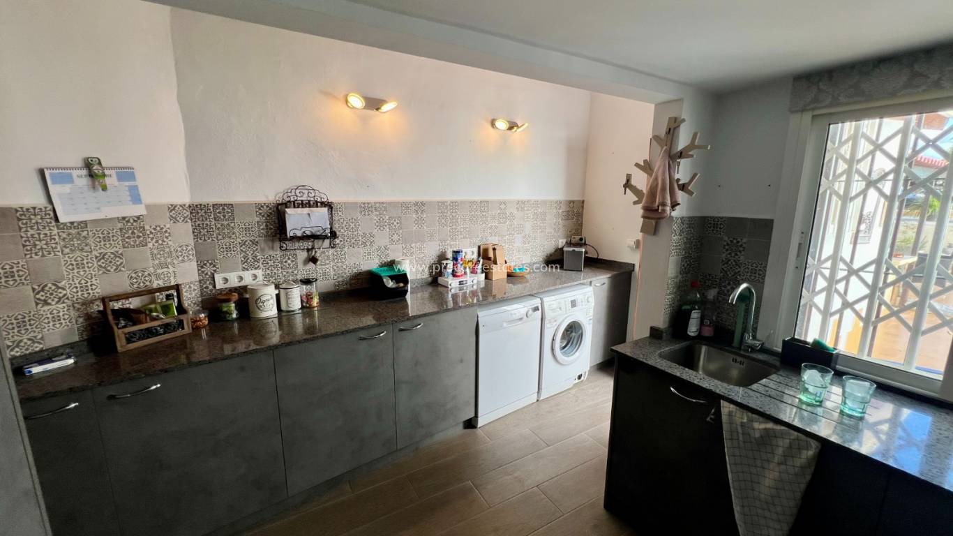 Resale - Town house - Benferri
