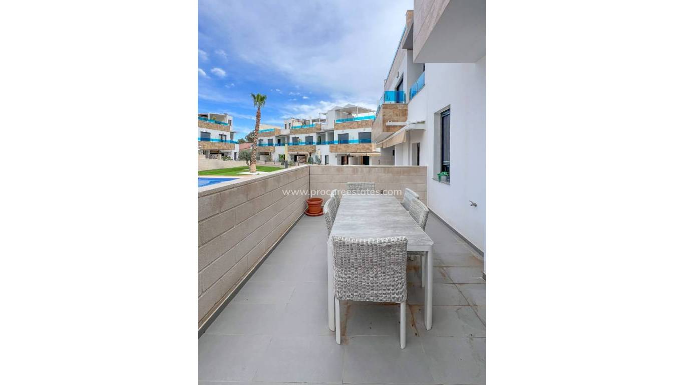 Resale - Town house - Bigastro