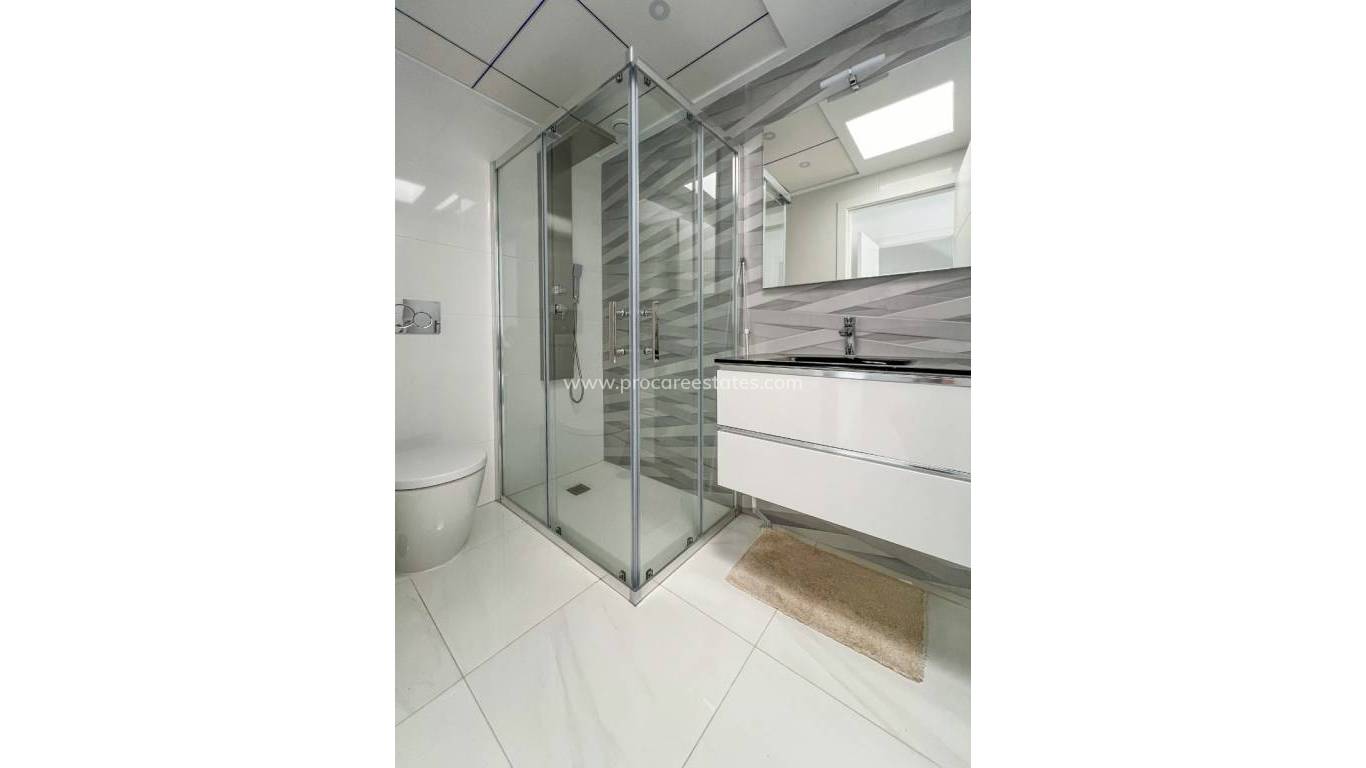 Resale - Town house - Bigastro