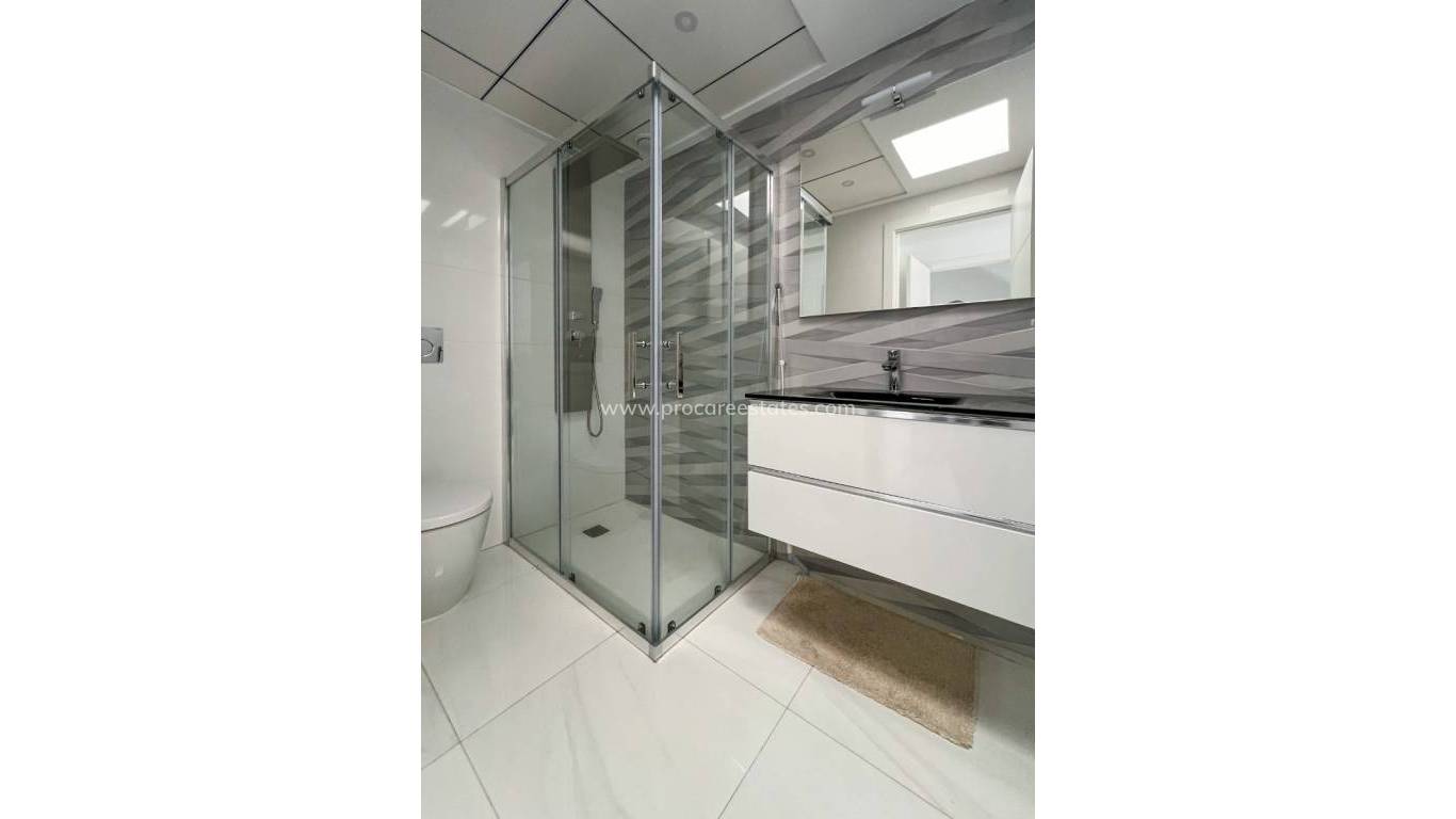 Resale - Town house - Bigastro