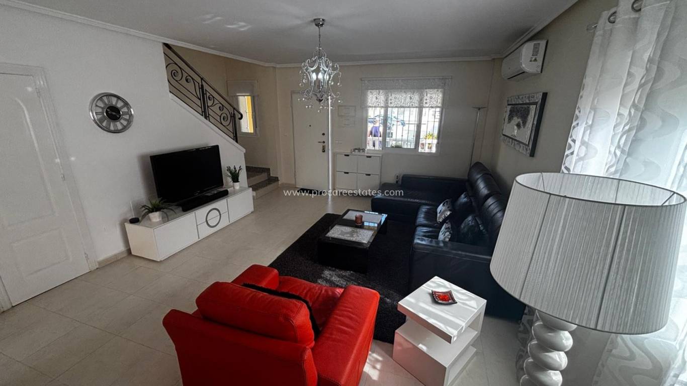 Resale - Town house - Ciudad Quesada