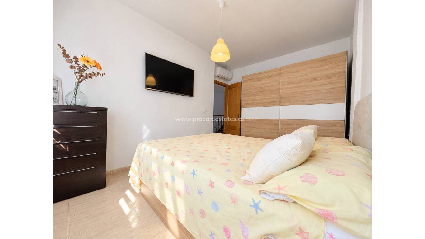 Resale - Town house - Daya Nueva