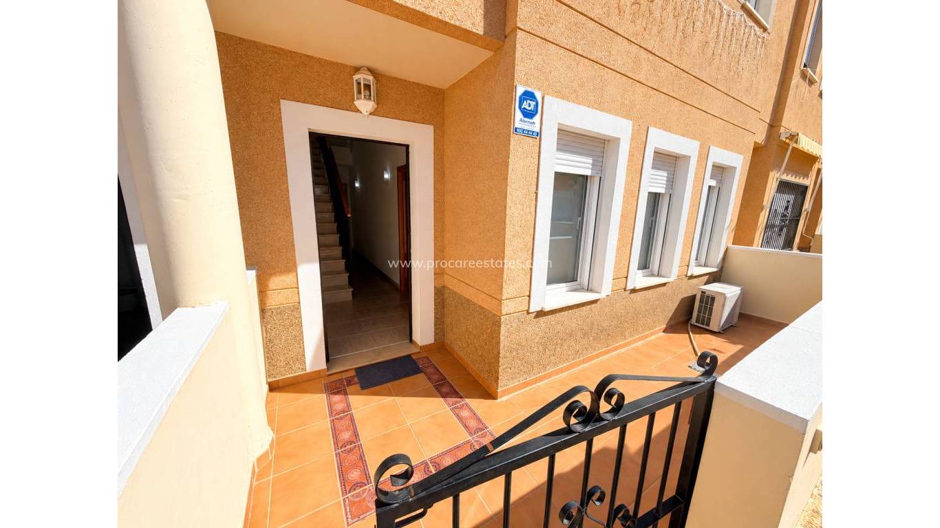 Resale - Town house - Daya Nueva