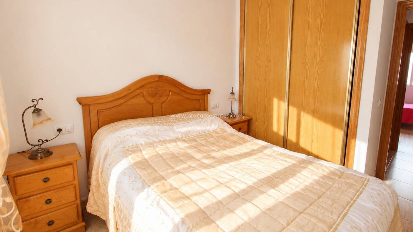 Resale - Town house - Daya Nueva