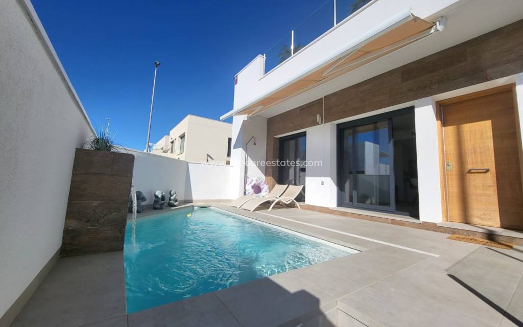 Resale - Town house - Daya Vieja