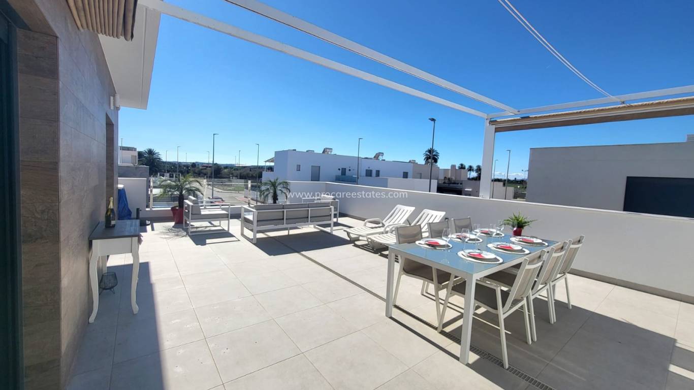 Resale - Town house - Daya Vieja