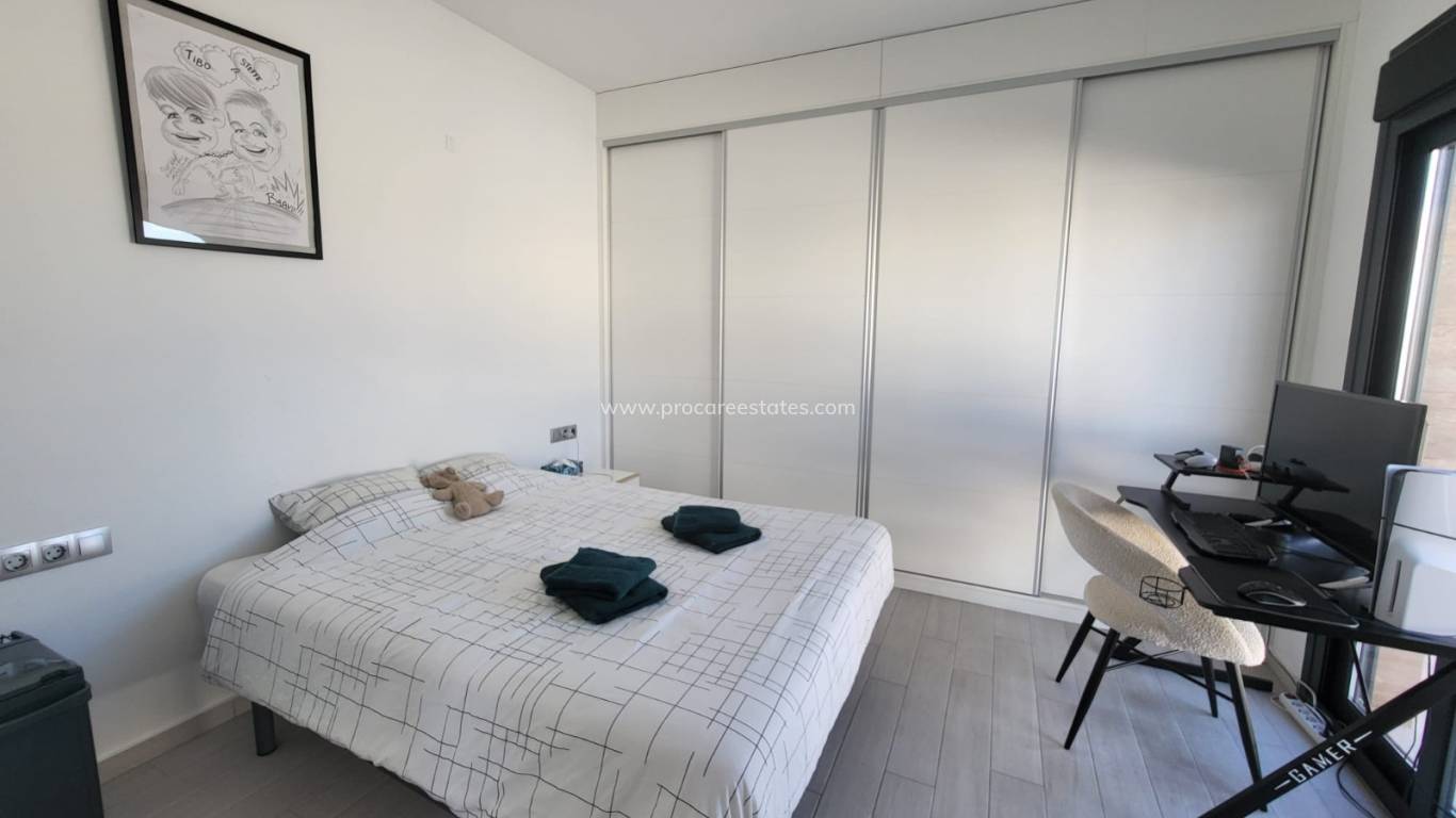 Resale - Town house - Daya Vieja