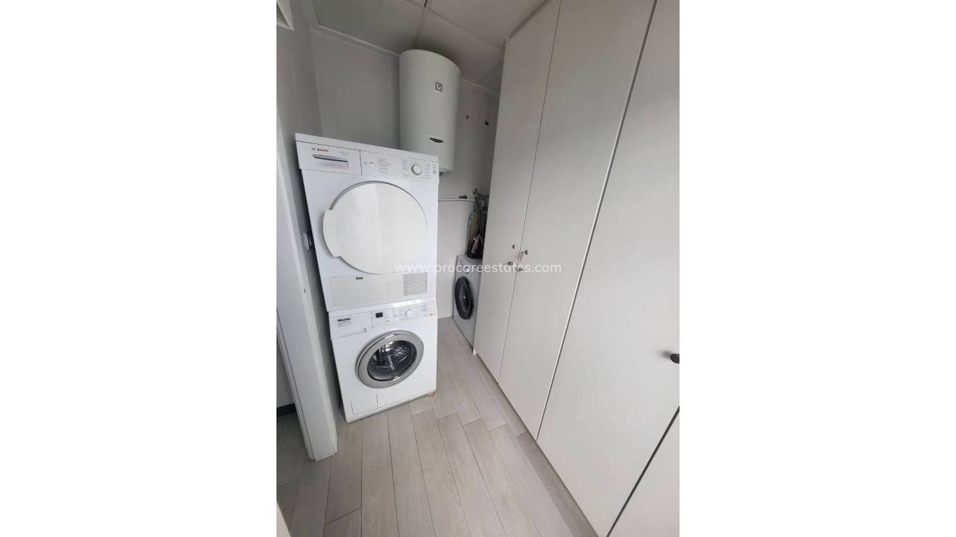 Resale - Town house - Daya Vieja