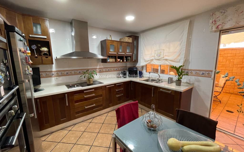 Resale - Town house - Elche - Centro