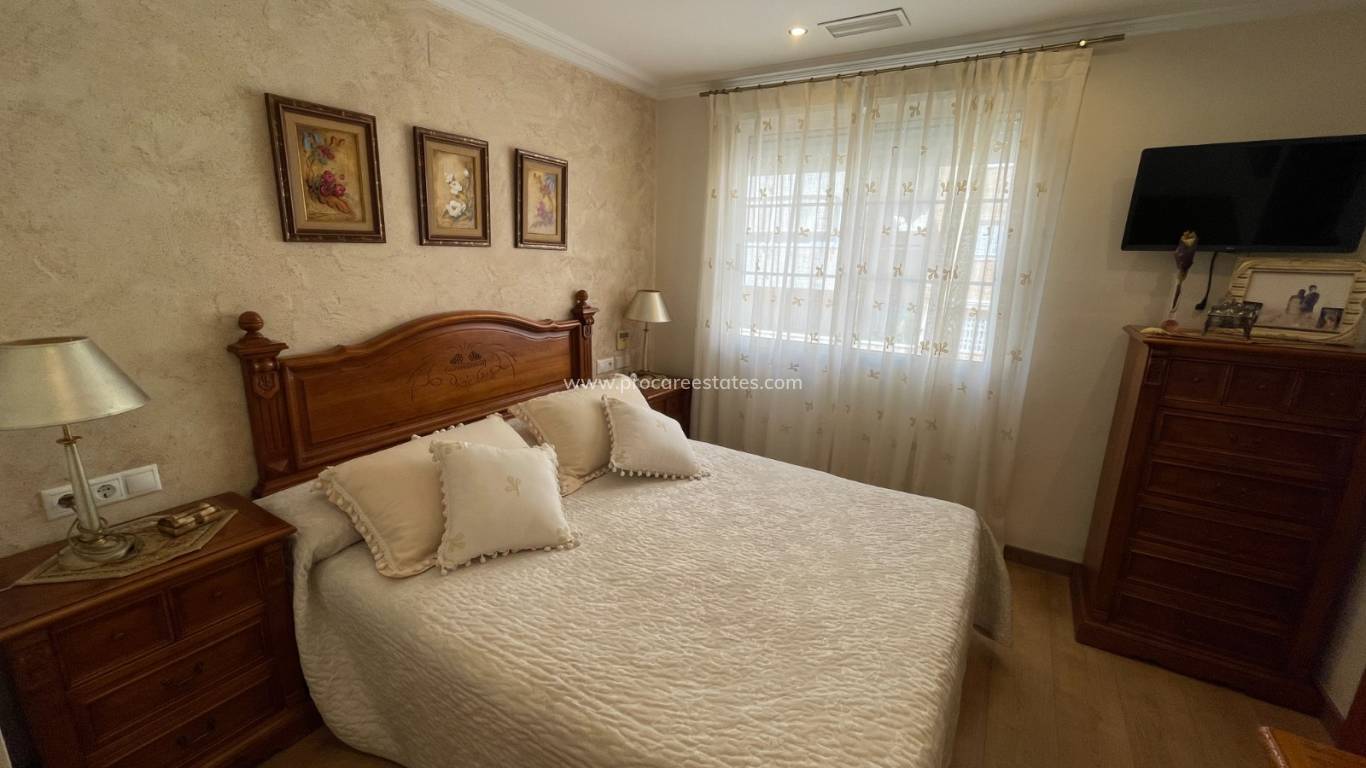 Resale - Town house - Elche - Centro