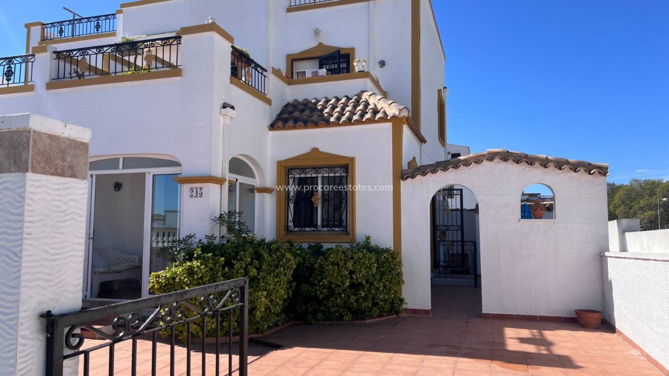 Resale - Town house - Entre Naranjo - Vistabella Golf