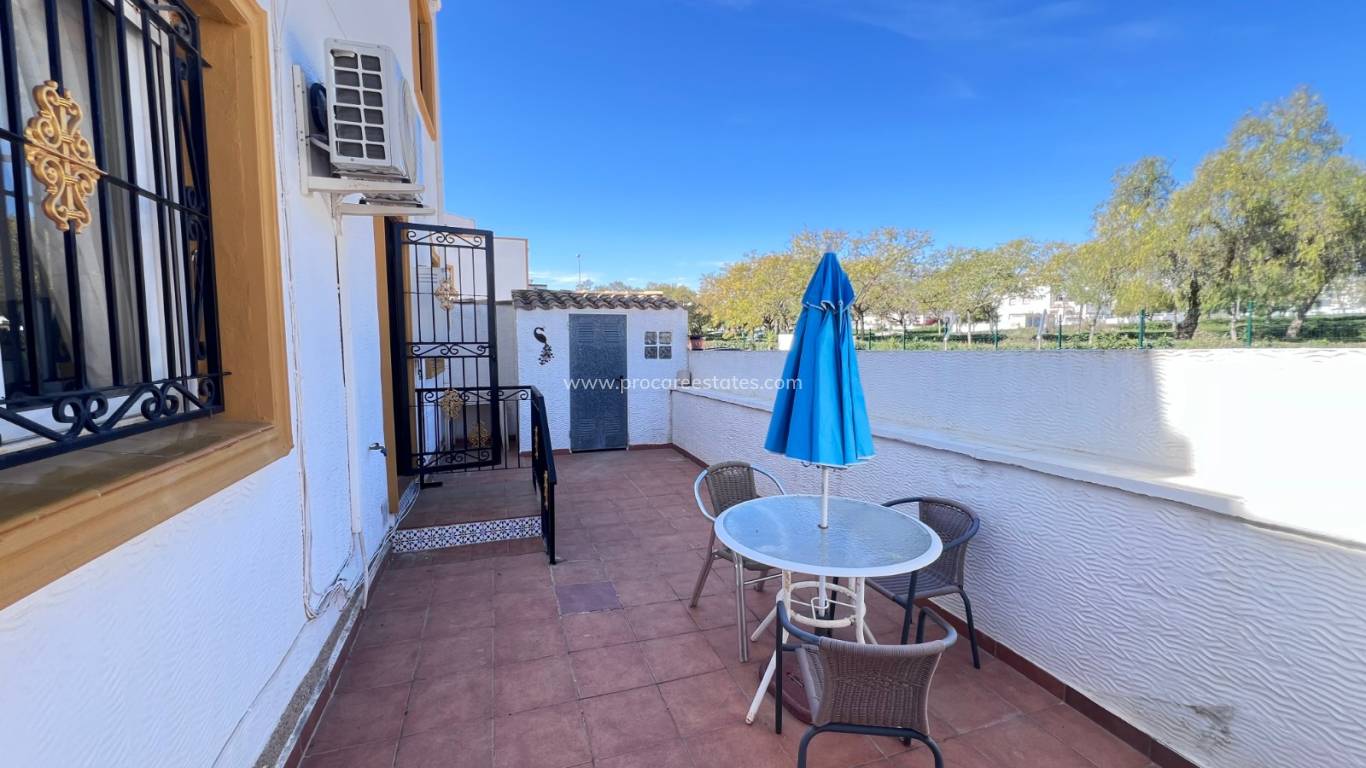 Resale - Town house - Entre Naranjo - Vistabella Golf