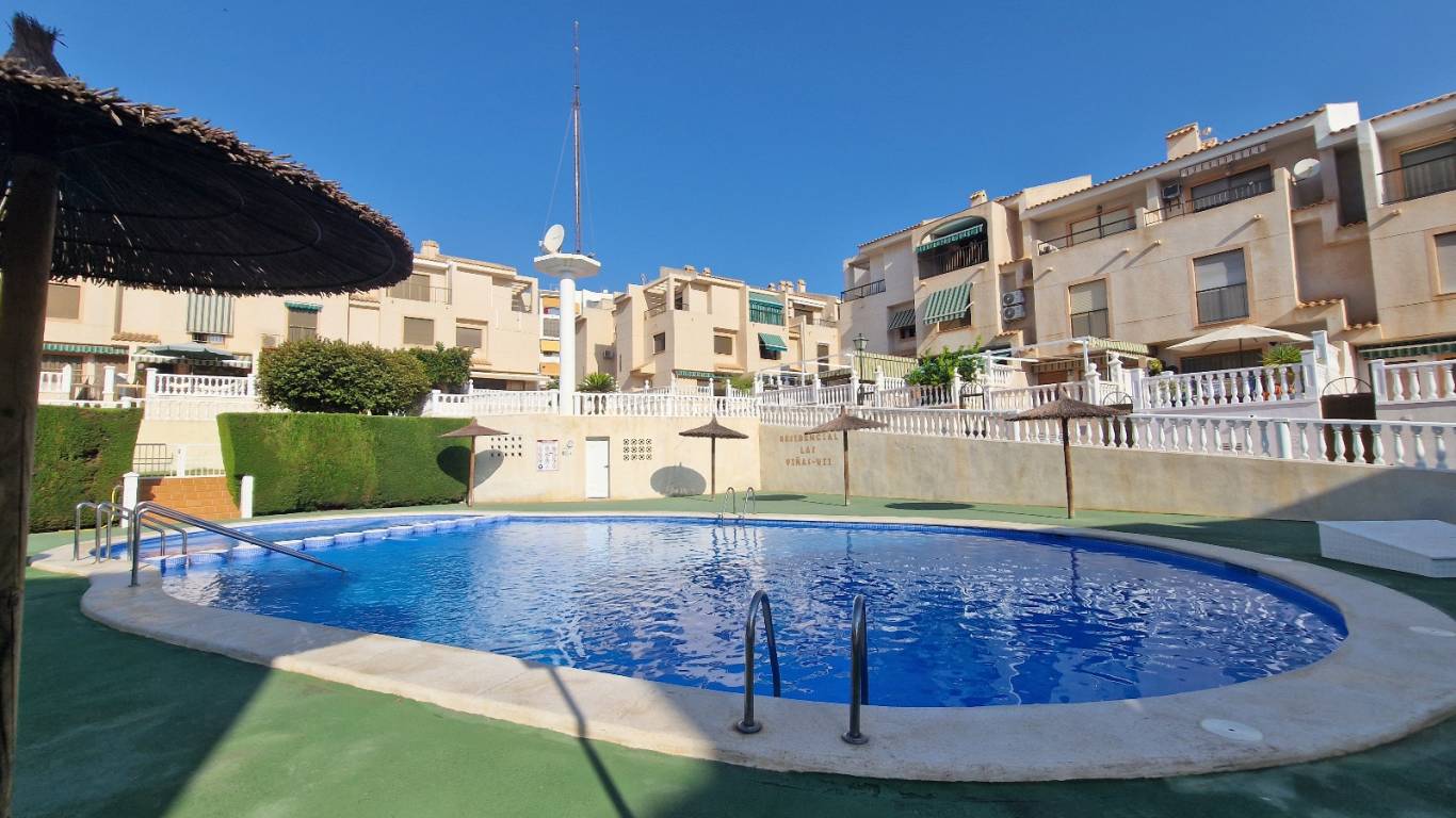 Resale - Town house - Guardamar del Segura - Urb. Las Viñas