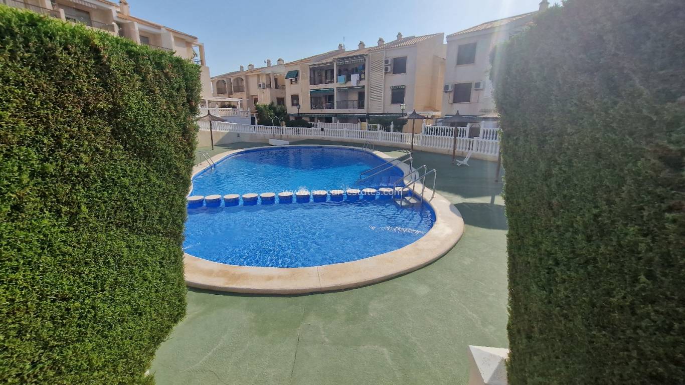 Resale - Town house - Guardamar del Segura - Urb. Las Viñas