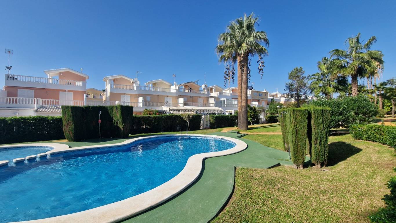 Resale - Town house - Guardamar del Segura - Urb. Portico Mediterraneo