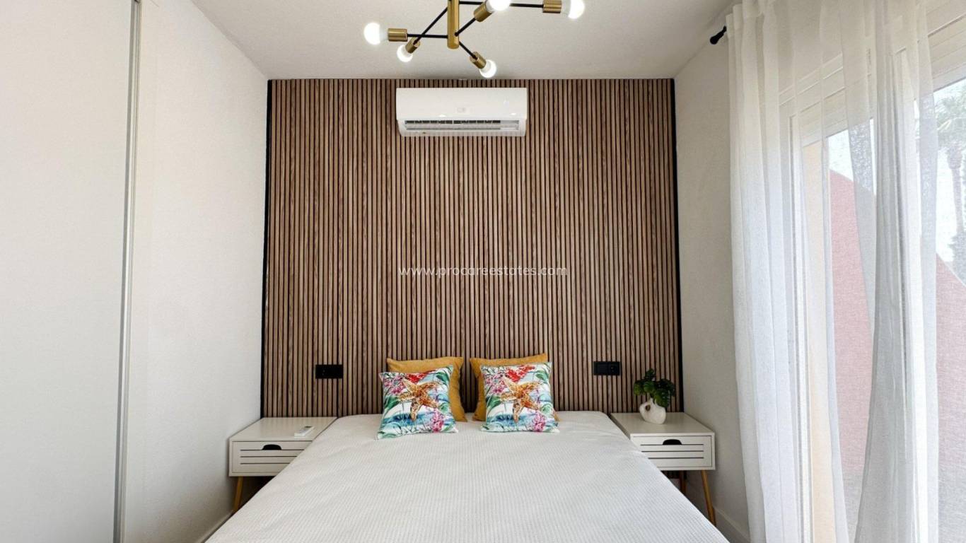 Resale - Town house - Orihuela Costa - Cabo Roig